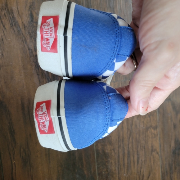 Van''s "Off The Wall" women's size 7 1/2 blue with white checkered. - Picture 4 of 7